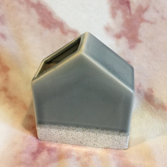 Ceramic House Glazed Vase by Scott Living NWOT - Picture 4 of 8